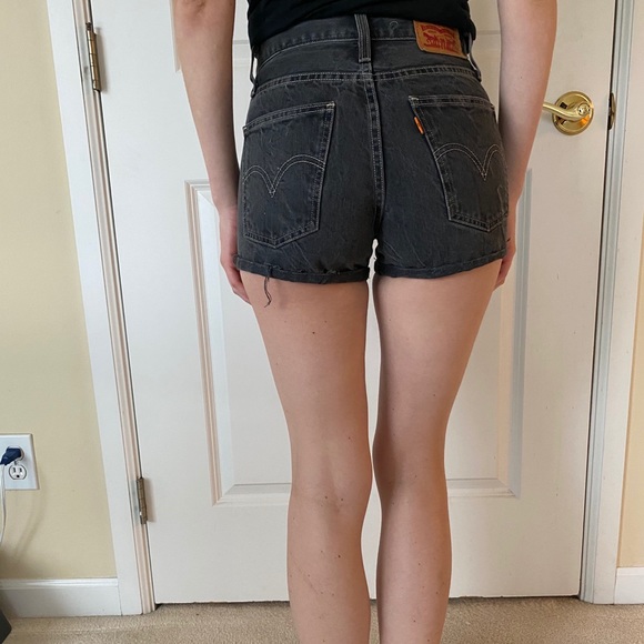Grey Levi Shorts Sz 24 - Perfect Condition! - Picture 2 of 6